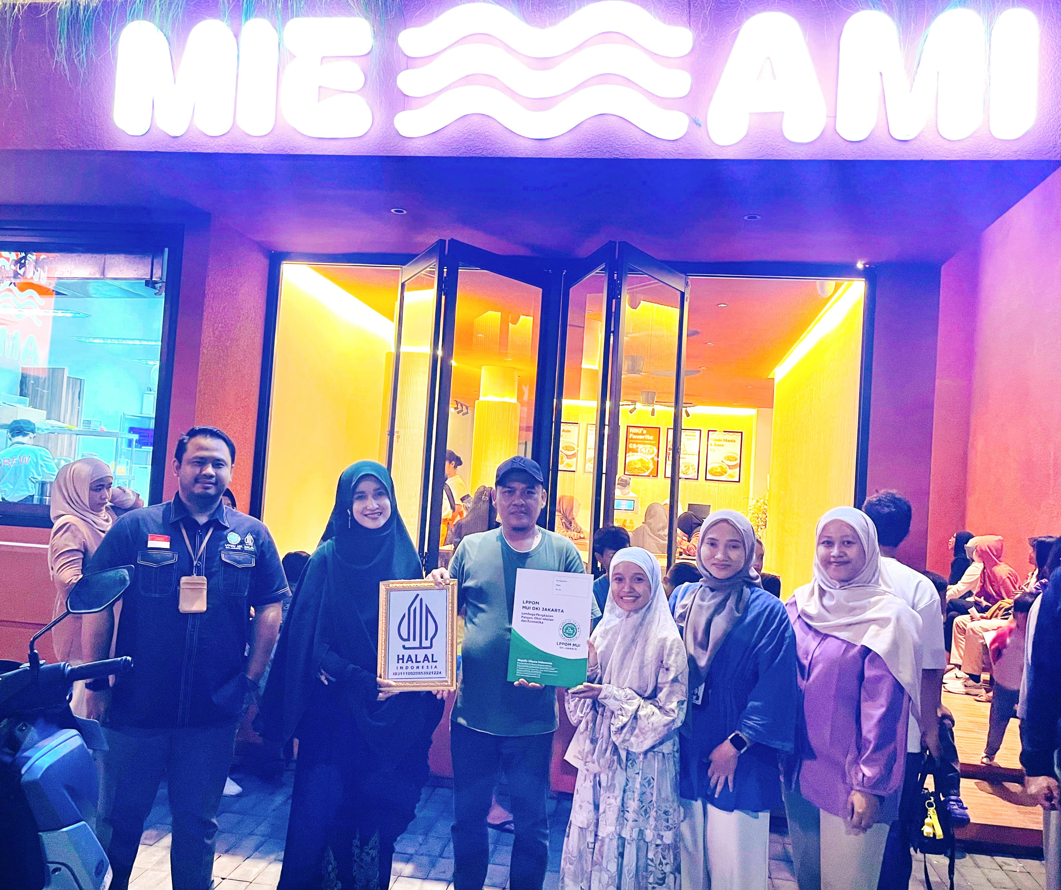 Mie Ami Nikita Mirzani